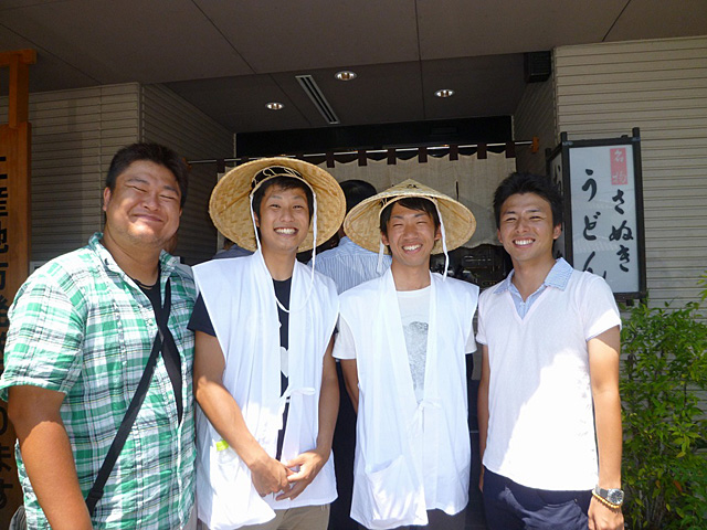 もっと知りたい 11年8月24日の笑顔 讃岐うどんを極める 本格手打うどん おか泉 店舗情報